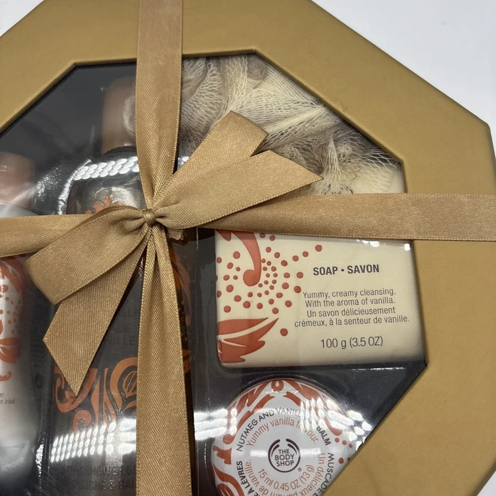 Rare Old Stock, Discontinued The Body Shop Nutmeg/ Vanilla Wrapped 5 Pc Gift Set